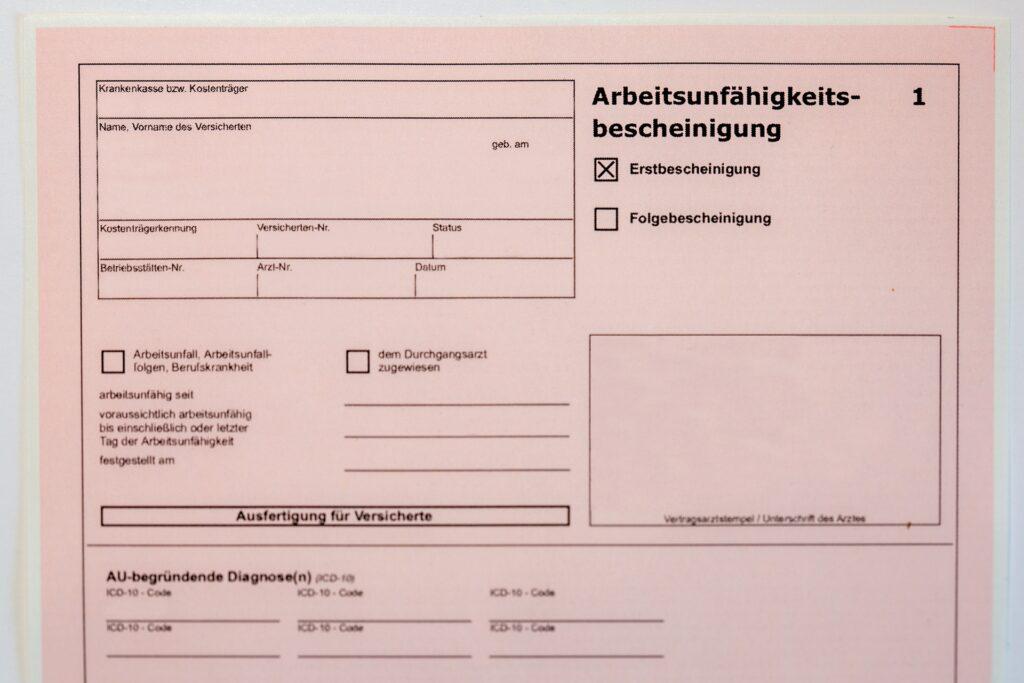 Formular fuer Arbeitsunfähigkeitsbescheinigung | betriebliche Gesundheitsförderung